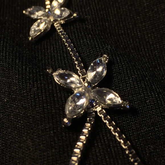 Crystal Flower Hand Bracelet - Picture 5 of 6